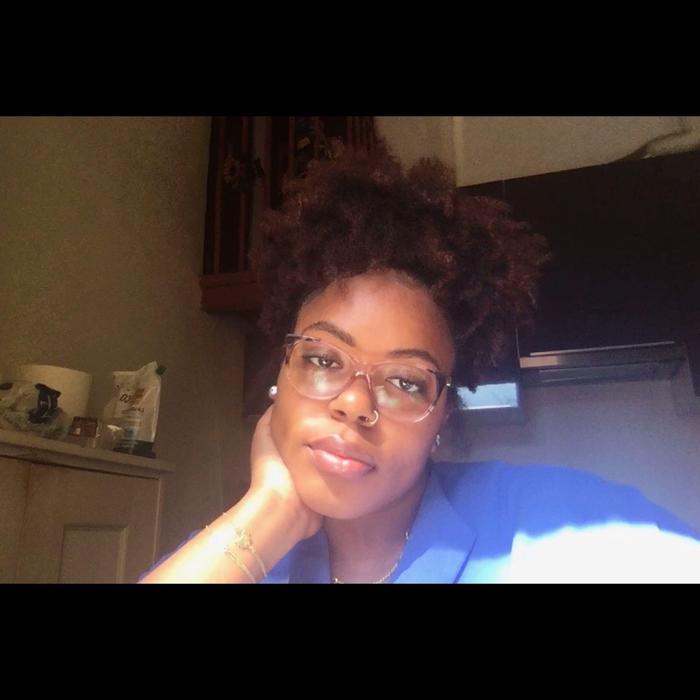 Meet your Posher, Caprice